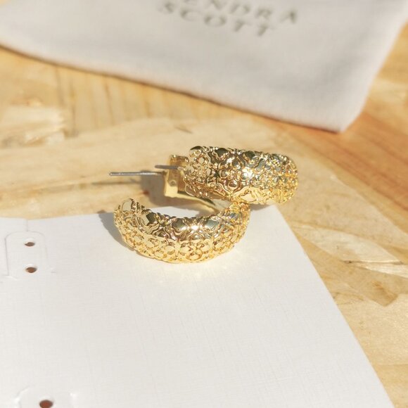 NEW Kendra Scott Harper Small Hoop Earrings Gold - Picture 2 of 3